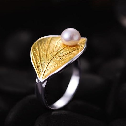 Pearl and Leaf Ring - Boutique Bristol